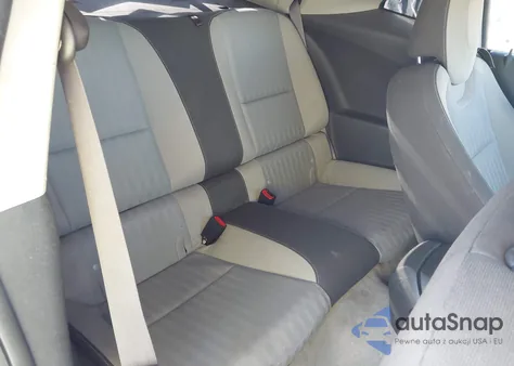 2015 Chevrolet Camaro 2Ls from USA, damaged, VIN 2G1FB1E35F9294192